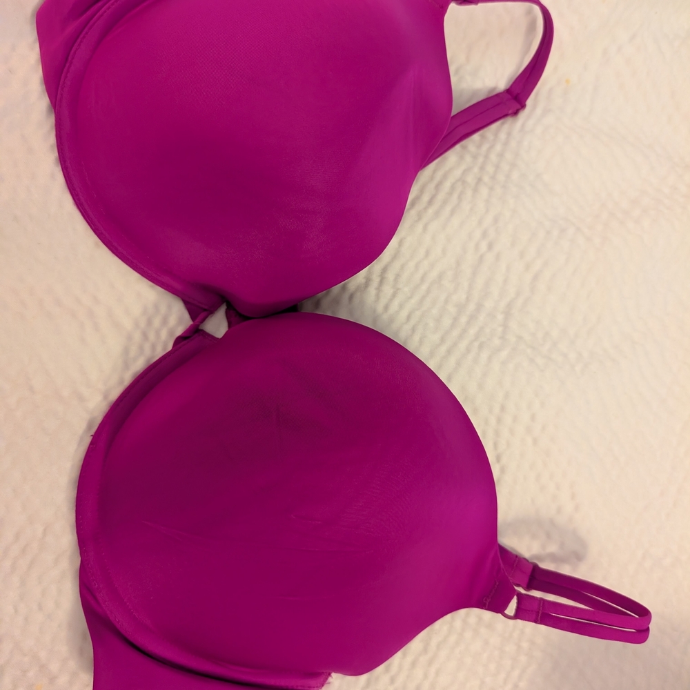 Victoria's Secret Smooth Molded Bra - Magenta